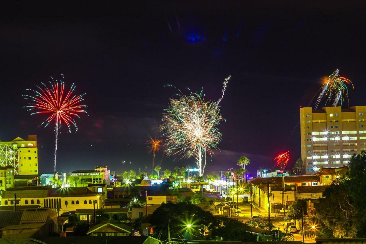 3 Dolphins Apartment Rosarito Bagian luar foto